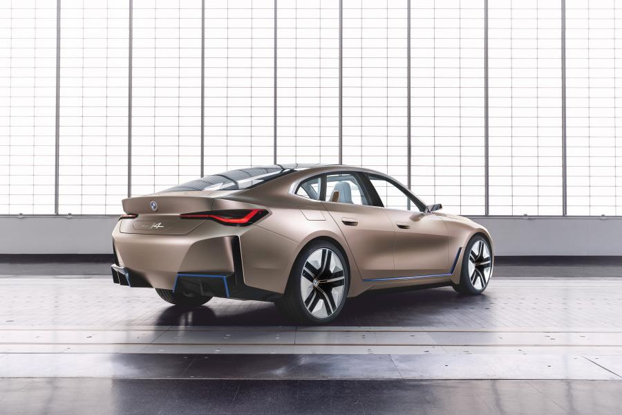  BMW Concept i4 2020 года  (фото 5 из 71)